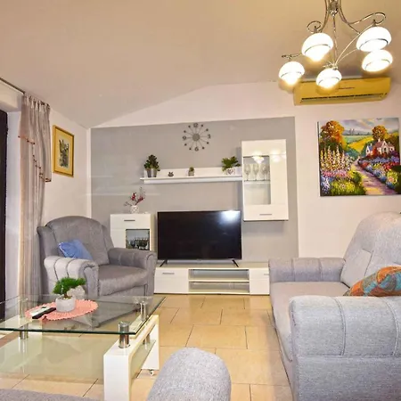 Apartament Jadranka 2 In - Istrien 17371 *