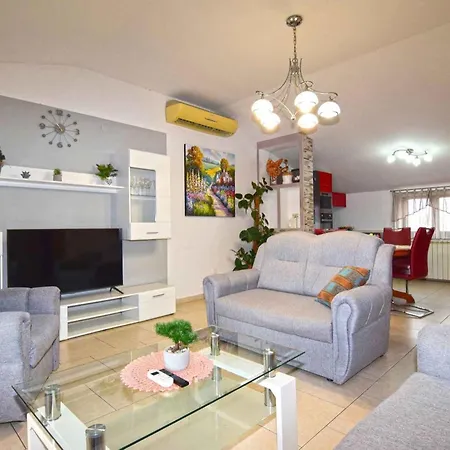 Jadranka 2 In - Istrien 17371 Apartament *